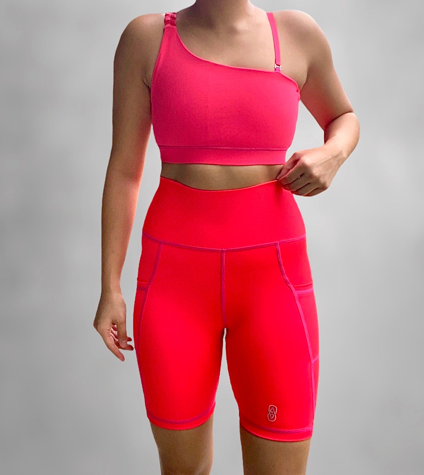 SCUPLT Midi Shorts